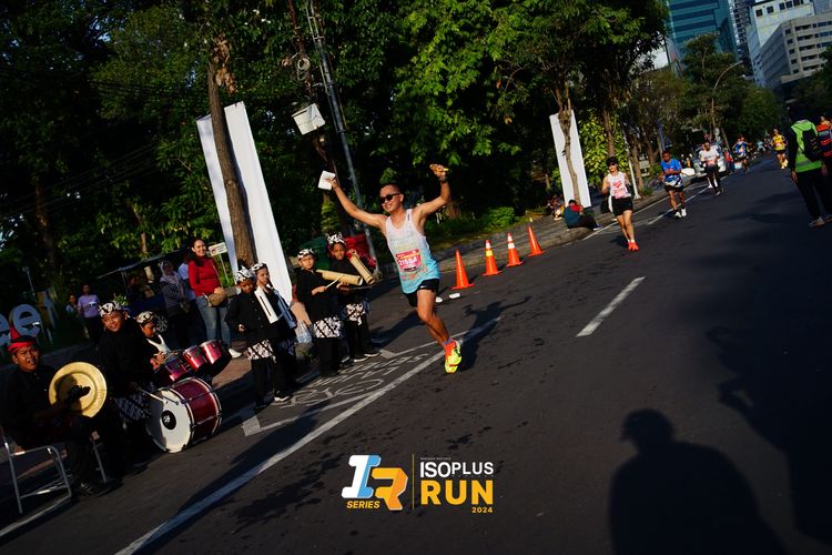 Race photo from Isoplus Run 2024 Surabaya