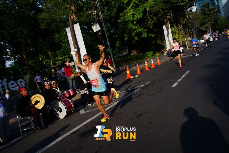 Race photo from Isoplus Run 2024 Surabaya