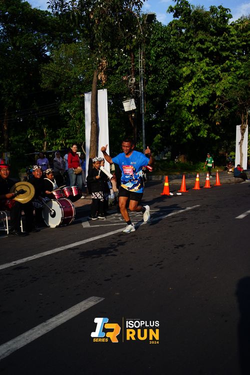 Race photo from Isoplus Run 2024 Surabaya