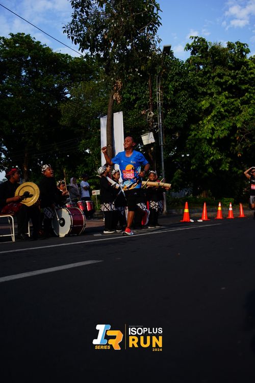 Race photo from Isoplus Run 2024 Surabaya
