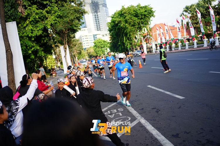 Race photo from Isoplus Run 2024 Surabaya