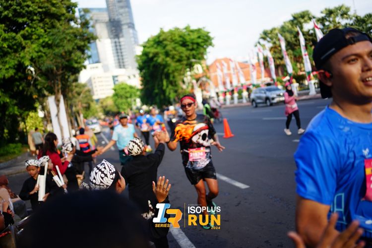 Race photo from Isoplus Run 2024 Surabaya