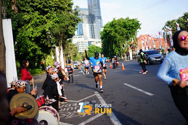 Race photo from Isoplus Run 2024 Surabaya
