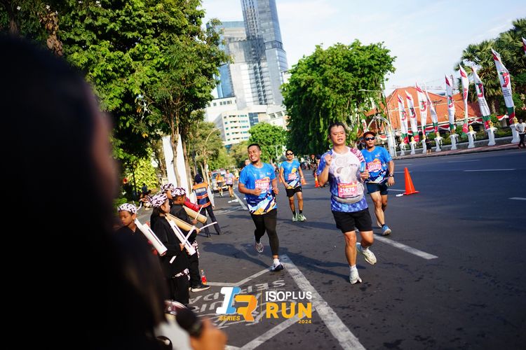 Race photo from Isoplus Run 2024 Surabaya