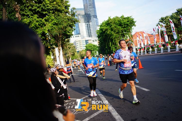 Race photo from Isoplus Run 2024 Surabaya