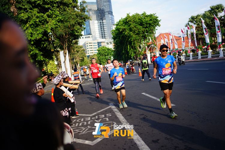 Race photo from Isoplus Run 2024 Surabaya