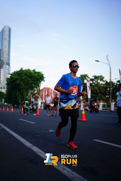 Race photo from Isoplus Run 2024 Surabaya