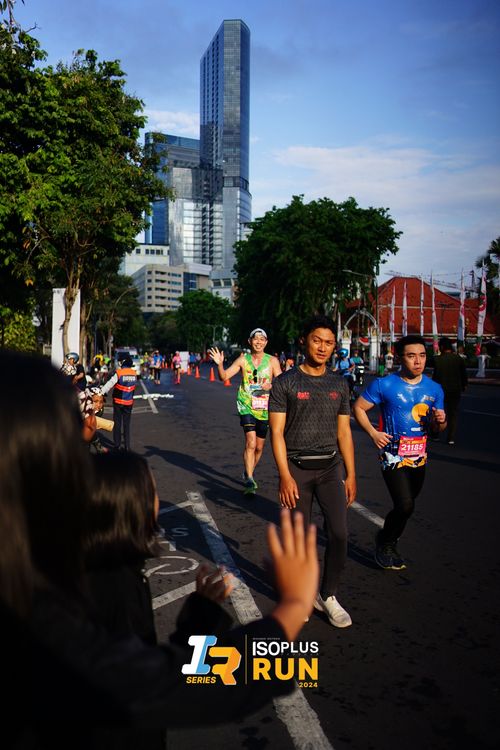 Race photo from Isoplus Run 2024 Surabaya