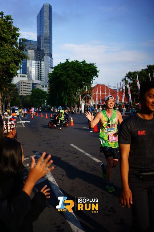 Race photo from Isoplus Run 2024 Surabaya