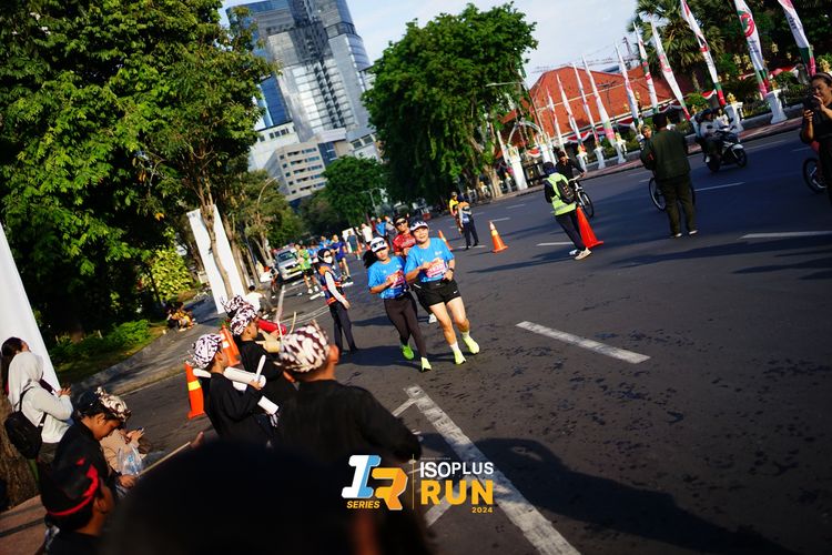 Race photo from Isoplus Run 2024 Surabaya
