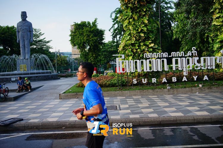 Race photo from Isoplus Run 2024 Surabaya