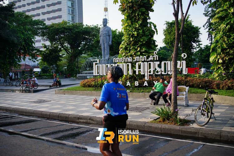 Race photo from Isoplus Run 2024 Surabaya
