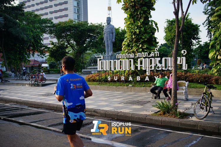 Race photo from Isoplus Run 2024 Surabaya