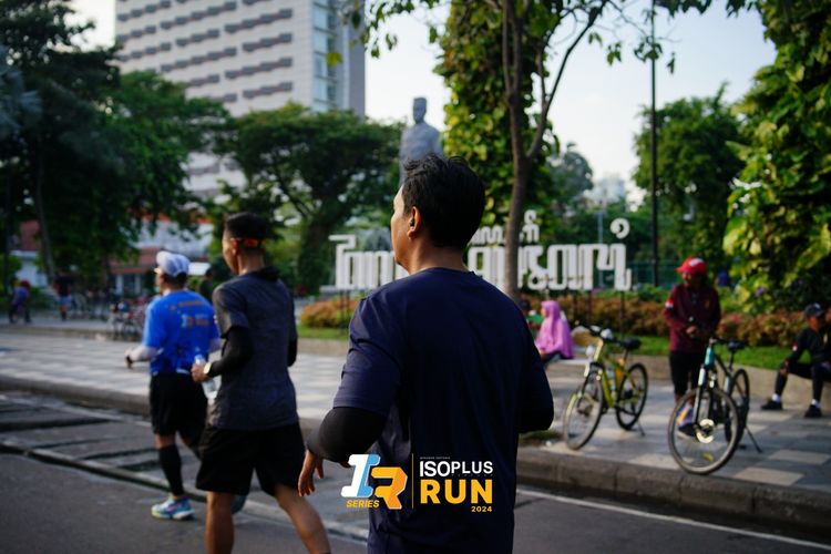 Race photo from Isoplus Run 2024 Surabaya