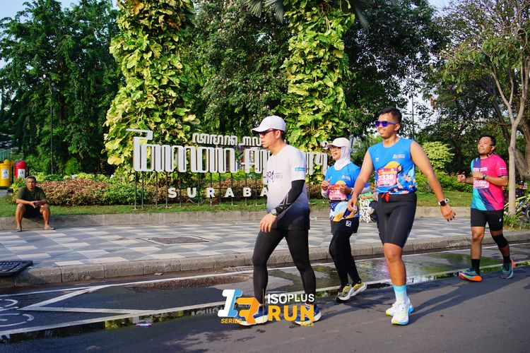 Race photo from Isoplus Run 2024 Surabaya