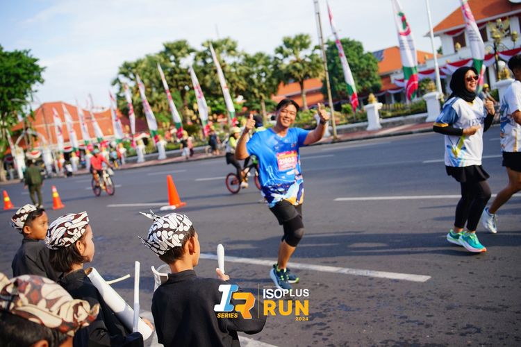 Race photo from Isoplus Run 2024 Surabaya