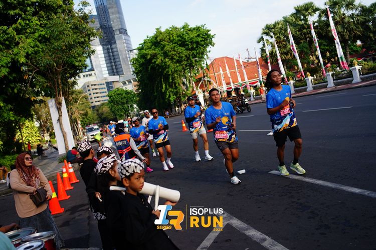 Race photo from Isoplus Run 2024 Surabaya
