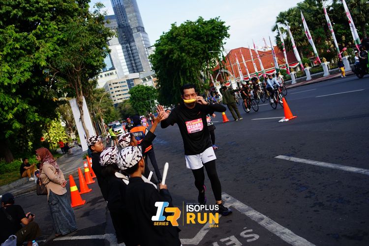 Race photo from Isoplus Run 2024 Surabaya