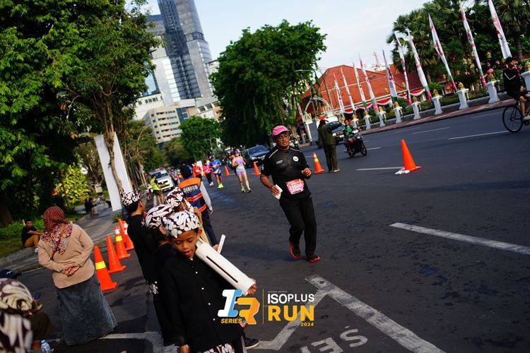 Race photo from Isoplus Run 2024 Surabaya