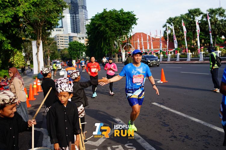 Race photo from Isoplus Run 2024 Surabaya