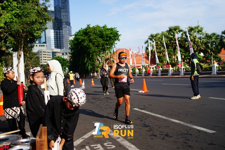 Race photo from Isoplus Run 2024 Surabaya