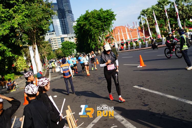 Race photo from Isoplus Run 2024 Surabaya