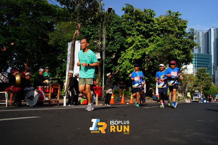 Race photo from Isoplus Run 2024 Surabaya