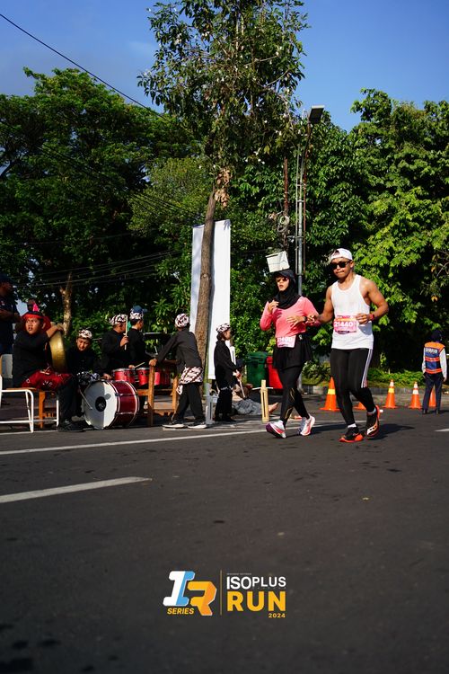 Race photo from Isoplus Run 2024 Surabaya