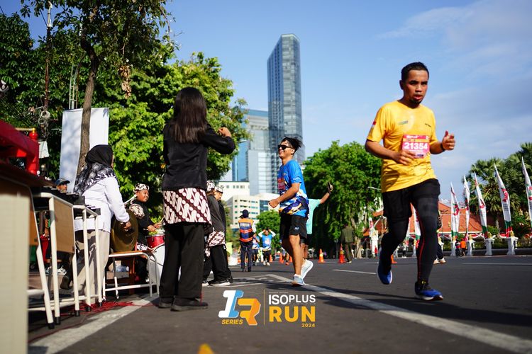 Race photo from Isoplus Run 2024 Surabaya