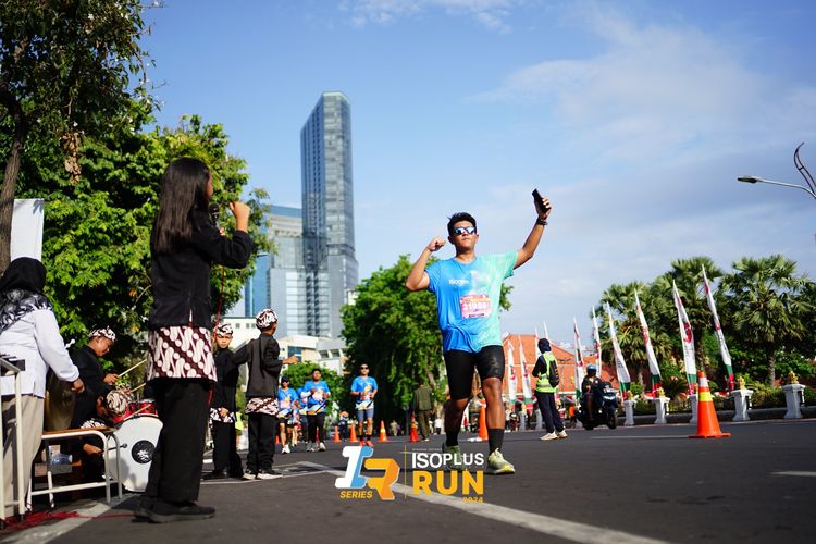 Race photo from Isoplus Run 2024 Surabaya