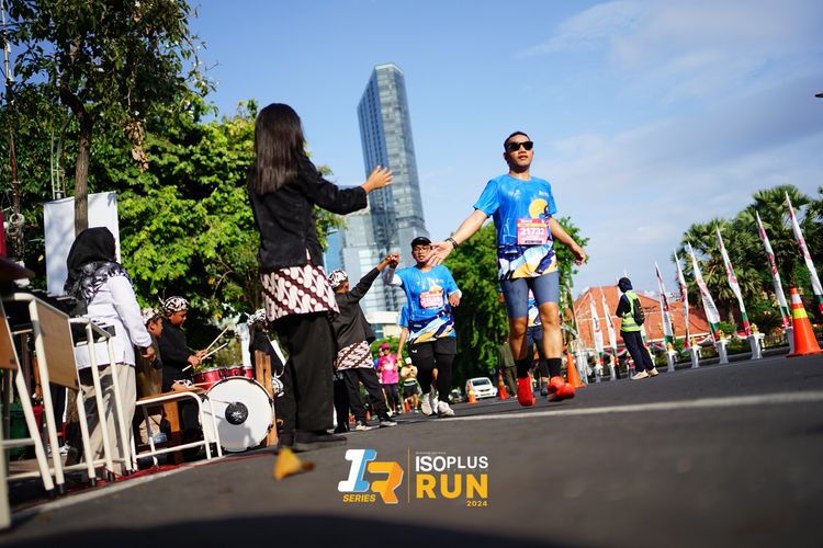Race photo from Isoplus Run 2024 Surabaya