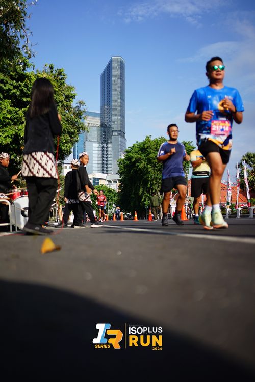 Race photo from Isoplus Run 2024 Surabaya