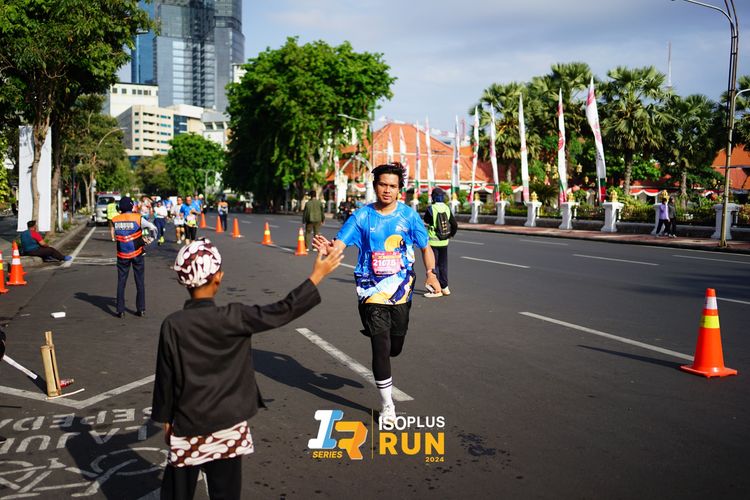 Race photo from Isoplus Run 2024 Surabaya