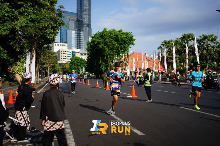 Race photo from Isoplus Run 2024 Surabaya