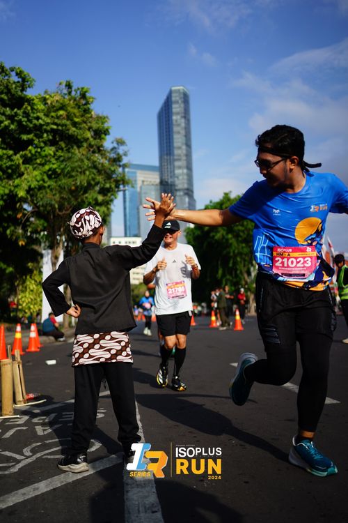 Race photo from Isoplus Run 2024 Surabaya