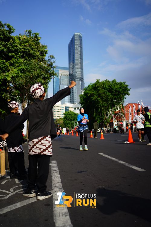 Race photo from Isoplus Run 2024 Surabaya