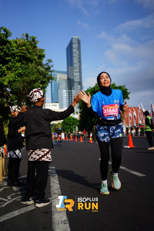 Race photo from Isoplus Run 2024 Surabaya