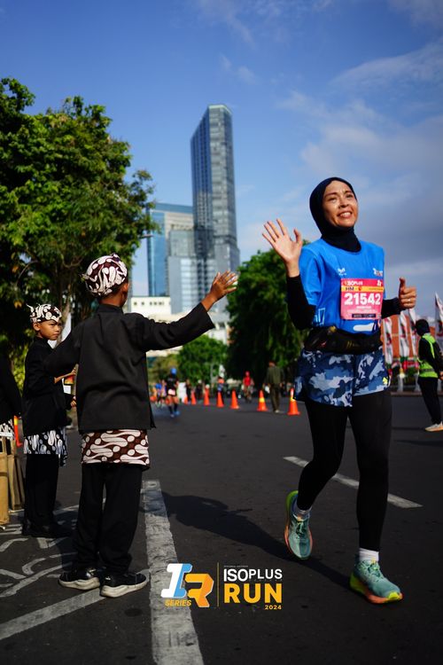 Race photo from Isoplus Run 2024 Surabaya