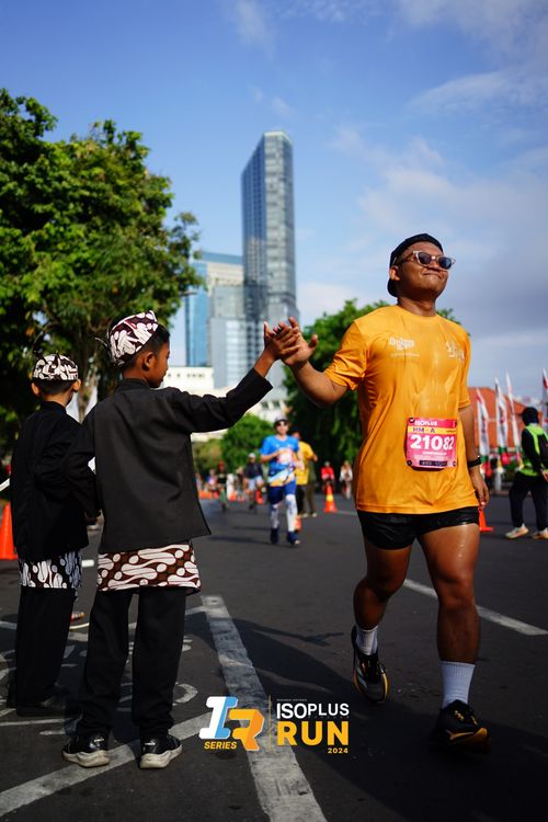 Race photo from Isoplus Run 2024 Surabaya