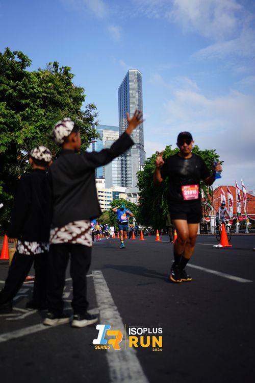 Race photo from Isoplus Run 2024 Surabaya