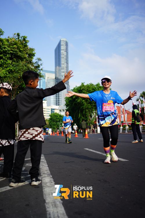 Race photo from Isoplus Run 2024 Surabaya