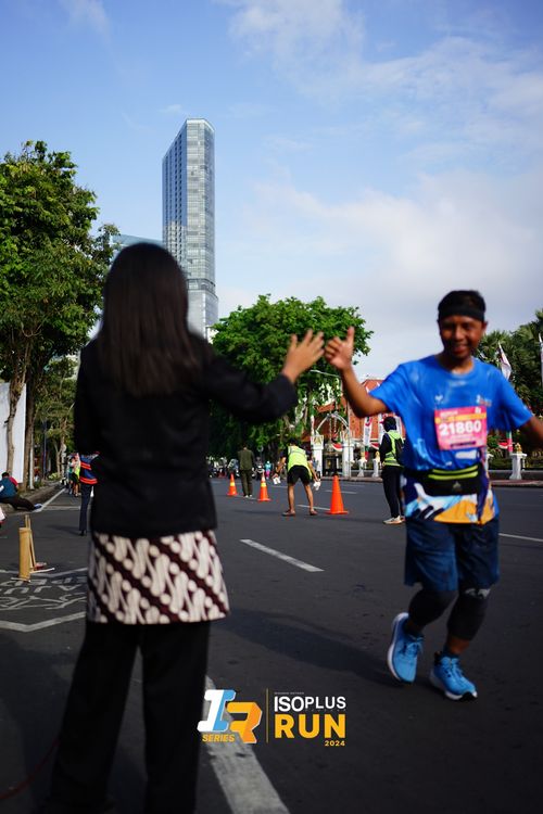 Race photo from Isoplus Run 2024 Surabaya