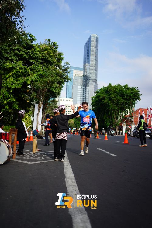 Race photo from Isoplus Run 2024 Surabaya