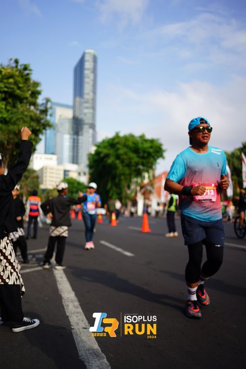 Race photo from Isoplus Run 2024 Surabaya