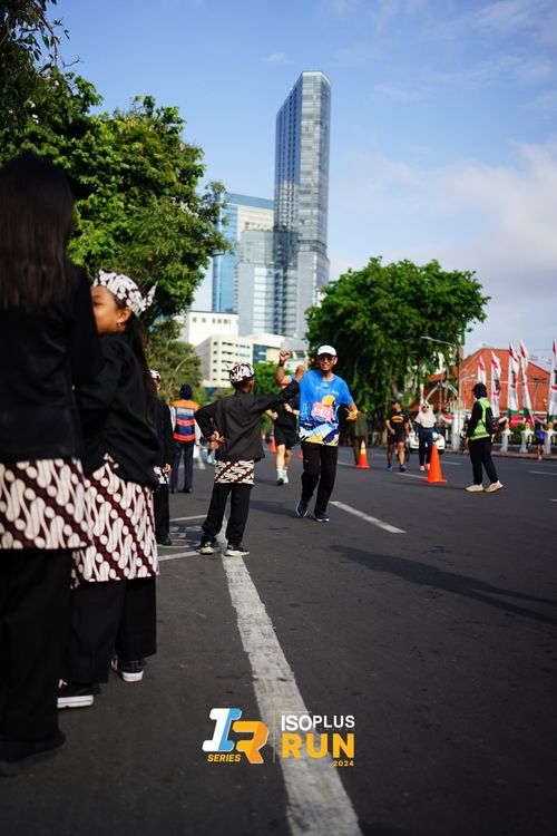 Race photo from Isoplus Run 2024 Surabaya
