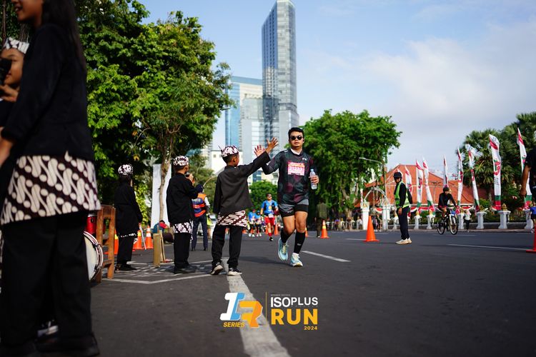 Race photo from Isoplus Run 2024 Surabaya