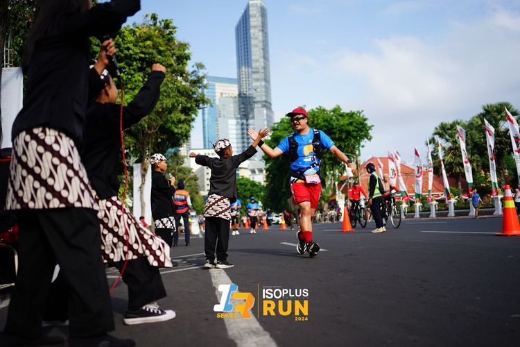 Race photo from Isoplus Run 2024 Surabaya