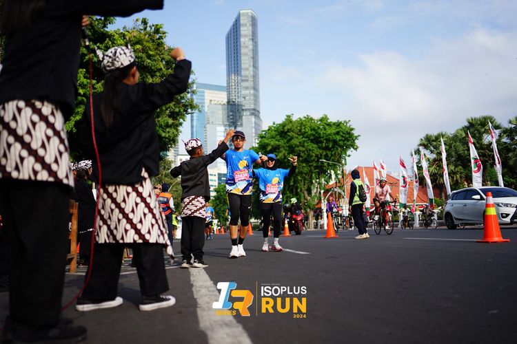 Race photo from Isoplus Run 2024 Surabaya