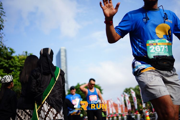 Race photo from Isoplus Run 2024 Surabaya