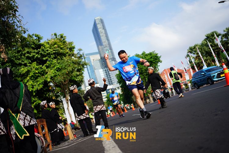 Race photo from Isoplus Run 2024 Surabaya